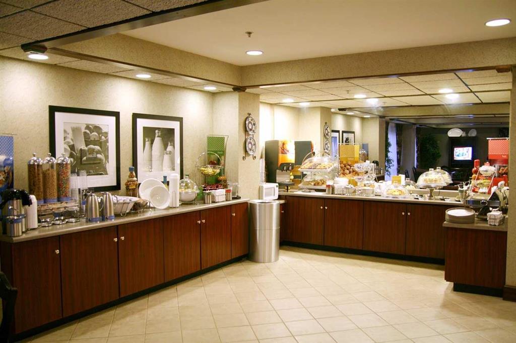 Hampton Inn Greenwood Restaurant photo