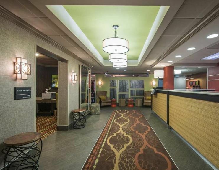 Hampton Inn Greenwood Exterior photo